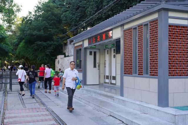 铁路文化公园沿线五座公厕完成升级