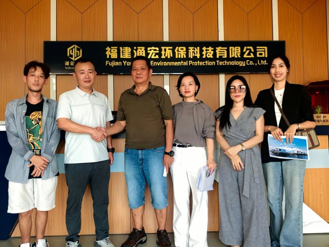 泰国旅游开发集团代表莅临涌宏环保考察太空舱项目